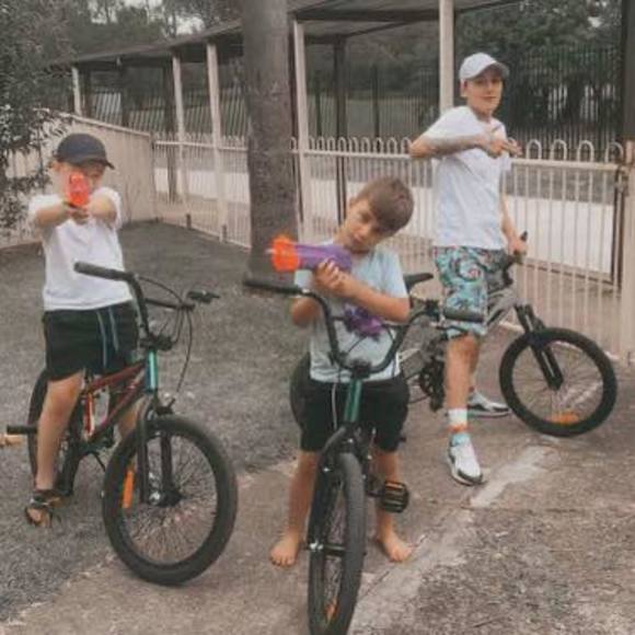 Meet your Posher, Allison - Picture 1 of 1